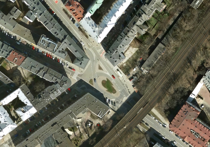 Fragment fotoplanu na podstawie zmontowanych pionowych zdjęć lotniczych z 2018 r., skala 1:500, z zasobów Urzędu m.st. Warszawy